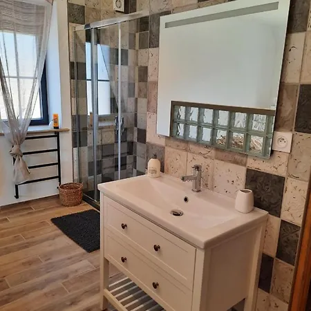 Madelaine Ranch, Nouvelle Piscine 2025 Holiday home *