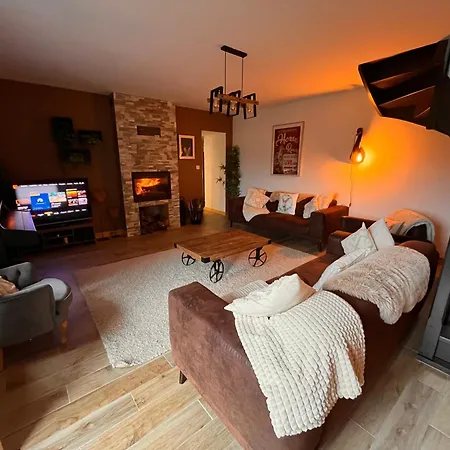 Holiday home Madelaine Ranch, Nouvelle Piscine 2025